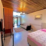 Beachwood * Μαρμαρίς