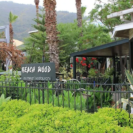 Beachwood Hotel
