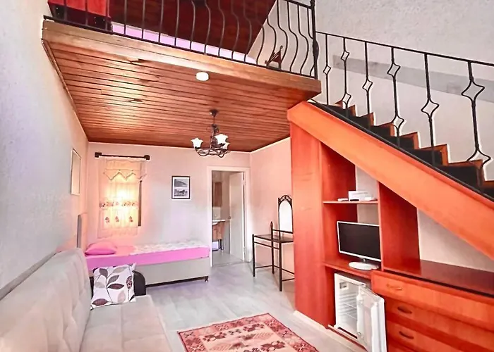 Beachwood Отель Мармарис