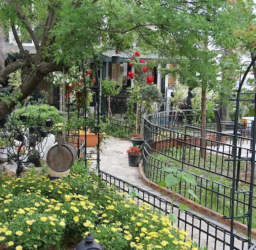 Beachwood Villas * 말마리스